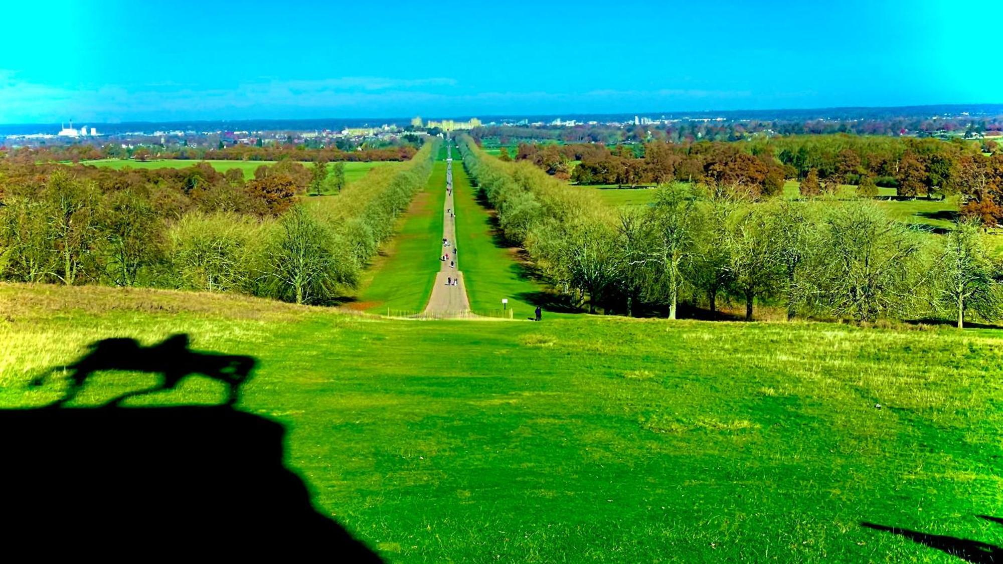 Top Floor En-Suite Double Bedrooms With Great View Of Windsor Castle & Free Parking Exterior photo
