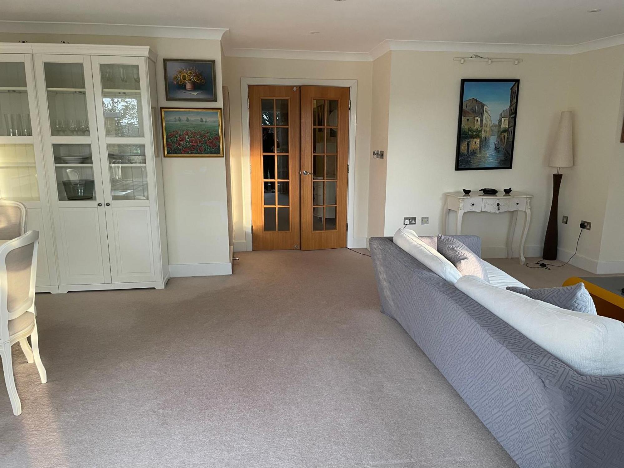Top Floor En-Suite Double Bedrooms With Great View Of Windsor Castle & Free Parking Exterior photo